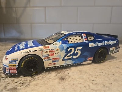 Racing Champions 1/24 Scale Jerry Nadeau #25, Michael Holigan 2000 Chevrolet - Image 1 of 4