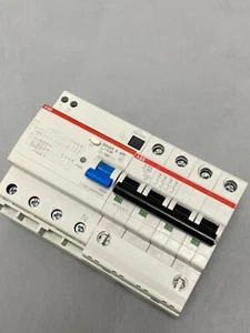 ABB DDA204 B APR H234I + S 204 C 40 400V 60003 - Differentialblock 4 - Bild 1 von 6