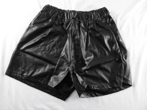 Women Black Faux Leather Short with Pockets Size L - Picture 1 of 6