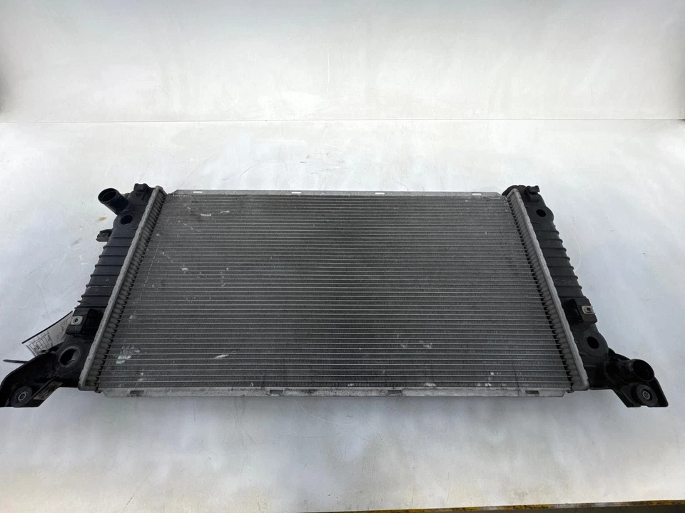 2018-2020 GMC Yukon XL 1500 Aluminum Radiator OEM - Image 1 of 4