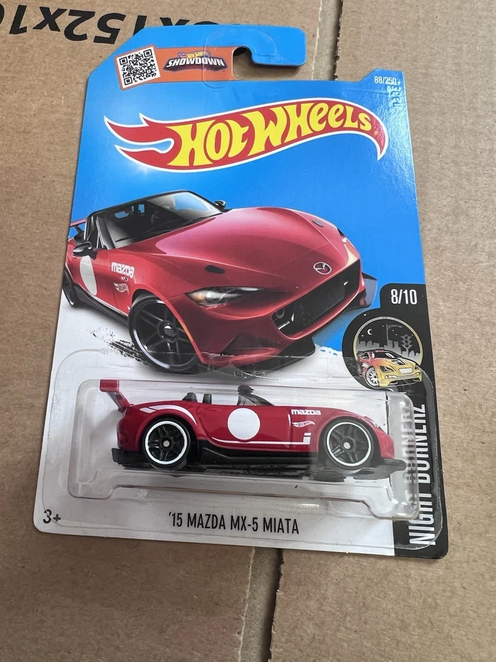 Tarjeta larga 88/250 Hot Wheels First Edition 15 Mazda MX-5 Miata Nightburnerz 2016 Foto 1 de 1