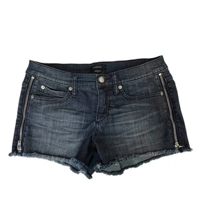 Bebe Damen Denim Jeans Shorts Gr. 28 dunkle Waschung ausgefranster Saum Reißverschlussdetail - Bild 1 von 7