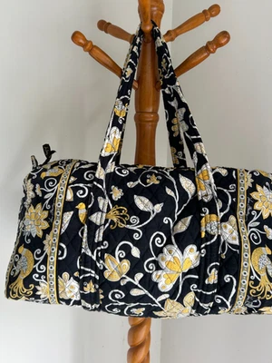 VERA BRADLEY SMALL DUFFEL YELLOW BIRD  PATTERN RETIRED EXCELLENT CONDITION - Image 1 of 4