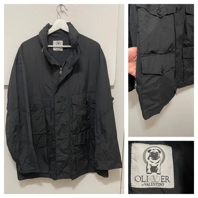 Chaqueta de lluvia cortavientos de nailon negra con cremallera completa Oliver by VALENTINO de colección para hombre ~ XL Foto 1 de 4