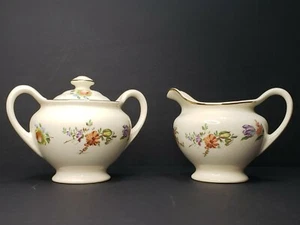 Sugar Bowl + Lid And Creamer! Unmarked! Beautiful Floral Design! And Gold Trim - Picture 1 of 11