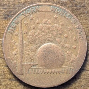 Ficha pequeña de 20 mm de edificio de artes contemporáneas de la Feria Mundial de Nueva York - Imagen 1 de 4