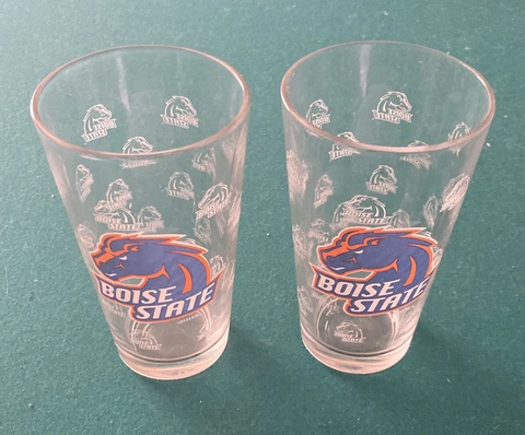 Boise State Broncos NCAA Beer Pint Glasses. Set of 2 12oz Glasses. Brand New! Cover