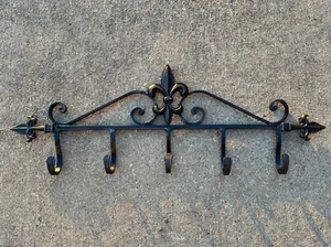 Fleur de Lis, Wall Hook, Hooks, Iron, 5 hooks for wall, Farmhouse, Tuscan, New - Picture 1 of 3