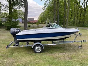 Motorboot 40 PS, 2takter, hydraulische Motorsteuerung, 4,60 x 1,86, mit Trailer - Bild 1 von 6