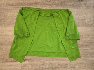 89th & Madison Lime Green Short Cardigan with 3/4 Sleeves - Size Small - Picture 1 of 5