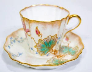 Antique Signed WEDGWOOD Porcelain Hand Painted Floral Gold Gilt Cup & Saucer - Picture 1 of 7