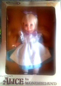 RARE 11"  Alice in Wonderland Vintage 1969(?) Horsman doll PRICE REDUCED