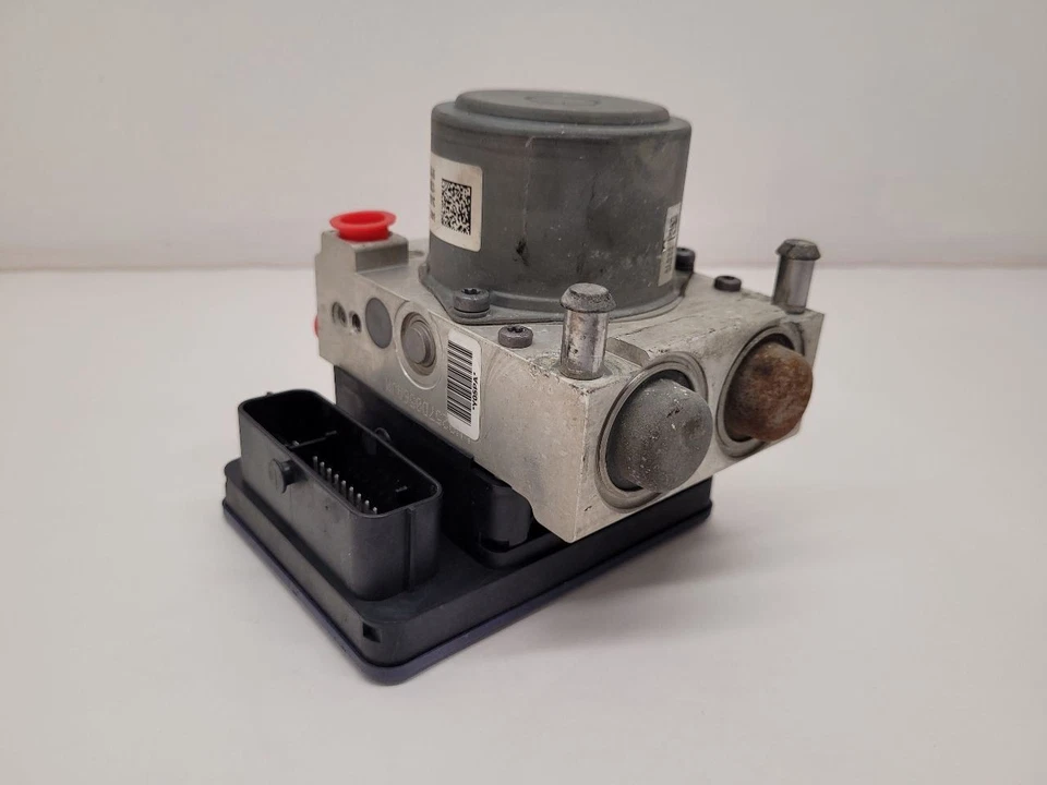 2017 2018 2019 GMC SIERRA 1500 PICKUP  Anti-Lock Brake Part Classic Style - Image 1 of 4