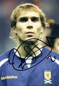 SCOTLAND, ABERDEEN & SUNDERLAND: RUSSELL ANDERSON SIGNED 6x4 ACTION PHOTO+COA - Picture 1 of 1