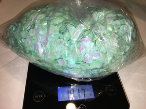 Vintage LARGE GREEN ROUND IRIDESCENT Sequins crafts christmas repair hobby 1017G - Picture 1 of 3