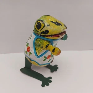 Vintage Romania Wind Up Litho Tin Toy Frog - Works - Imagen 1 de 11
