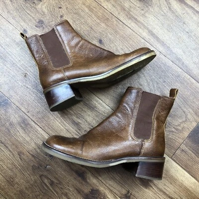 Rockport Women Sz 6.5 M Brown Leather Booties Shoes Made In Brazil Foto 1 de 4