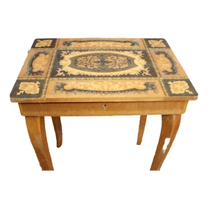 Italian Craftsmanship with this Stunning Handcrafted Inlaid Table, Complete with - Picture 1 of 7