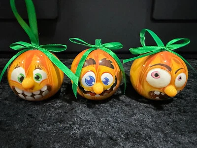 Lote de 3 - Mini Adornos de Halloween 3D - 2.5" - Silly PUMPKINS JACK-O-LANTERNS Foto 1 de 4