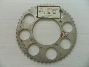 SUZUKI RM80Z PIGNONE POSTERIORE LEGA TALON 52t 121 428 CATENA MISURA SGOMBERO - Foto 1 di 1