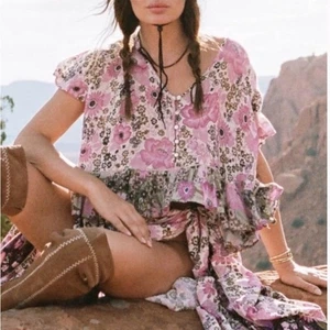 SPELL & THE GYPSY COLLECTIVE Desert Daisy Blouse Top SIZE MEDIUM Cropped Floral - Picture 1 of 7