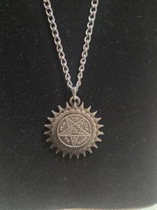 Collana Tetragramma Maggiordomo Nero - Foto 1 di 6