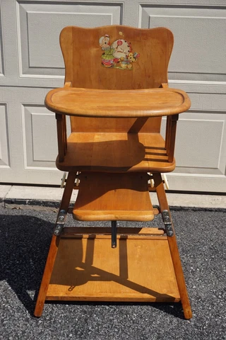 Vintage Antique Wooden High Chair, Converts to Desk/Table  PICK UP ONLY Cover
