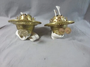 2 SUPERB CLEAN ANTIQUE DUPLEX BRASS SCREW FIT OIL LAMP BURNERS - Picture 1 of 18