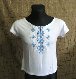 T-Shirt for Women Girl white color Ukrainian traditional embroidered ornament - Picture 1 of 4