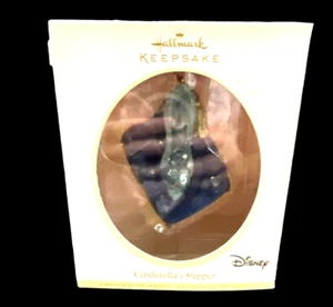 Hallmark Cinderella slipper 2006 ornament happily ever after? Xmas - Picture 1 of 4