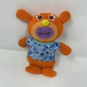 Fisher Price Sing a Ma Jigs giocattolo canta sopra il vecchio peluche arancione Smokey Mattel - Foto 1 di 7