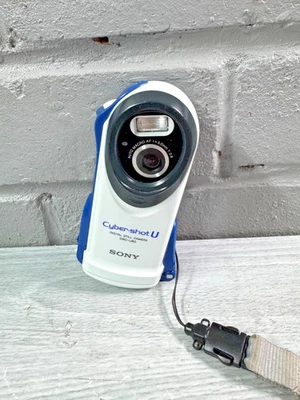 Sony Cyber-shot U DSC-U60 2MP Digital Camera – Waterproof – Tested - Image 1 of 4