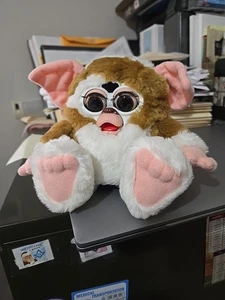 Hasbro Electrónico Interactivo Gremlins Gizmo Furby 1999 De Colección Con Etiqueta #2 LEER - Imagen 1 de 16