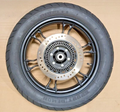 MOTO GUZZI - 2017 - 18 V7III 石材 750:后轮带轮胎和圆盘 #887573 — 第 1/4 张图片