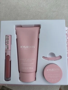 KYLIESKIN by Kylie Jenner Set (Makeup Cleaners, Sugar Lip Scrub, Matte Lipstick) - Picture 1 of 7