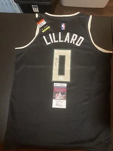 Damian Lillard Signed Autographed Milwaukee Bucks #0 Jersey Autograph Jsa Hot - Picture 1 of 7