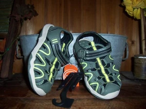 WONDER NATION BOYS TODDLER GREEN CLOSED TOE SANDALS SHOES SIZE 10 ADJUSTABLE NEW - Picture 1 of 1