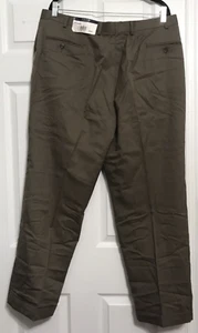 Mens NWT Brown Pleated Pants 40x30 IZOD - Picture 1 of 4