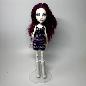 Monster High Maul Monsteristas spectra Vondergeist, pelo como nuevo, botas blancas - Imagen 1 de 15