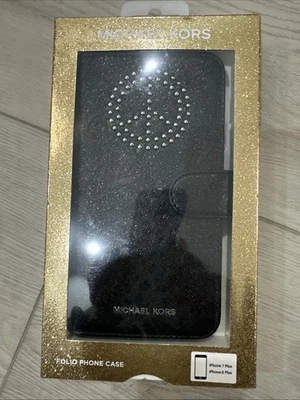 Funda de teléfono Michael Kors Folio I NEGRA Matalic Peace Sign 7 y 8 Plus teléfono nueva en caja Foto 1 de 4