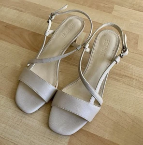 Sandalen von Esprit, Gr. 39, elfenbeinfarben / cremeweiß, NEU - Bild 1 von 4
