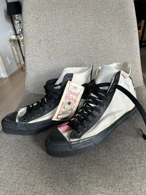 Vintage Converse Chuck Taylor Black Foxing Tape 80s US size 7.5 – Color Bleed - Image 1 of 4