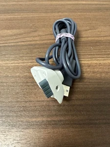 Cable Play And Charge Blanco Y Gris Para Xbox 360 Gris Alimentación Muy Bueno 8E - Imagen 1 de 3