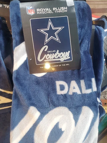 NFL Dallas Cowboys 50x60 Royal Plush Throw Blanket BRAND NEW Cover