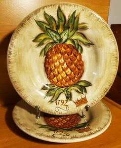 Tabletops TROPICAL PINEAPPLE Dinner plate set of 2, 10 3/4", Excellent - Picture 1 of 8