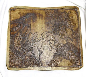 SURREAL SURREALIST ARTISAN CARVED INCISED ART POTTERY PLAQUE TILE CAT WOMAN/ CAT - Picture 1 of 6