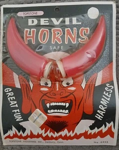 Cuernos de diablo Topstone de 1970 en paquete Monster Illustrated - ¡Genial!, más cola. - Imagen 1 de 3