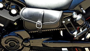 SADDLE BAGS LEFT&RIGHT HARLEY DAVIDSON V ROD NIGHT ROD ITALIAN LEATHER QUALITY - Picture 1 of 6