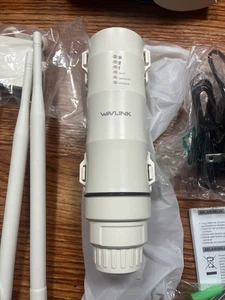 Wavlink Dual-Band AC1200 Outdoor Wireless Wi-Fi Extender Aerial HD3 - Picture 1 of 3