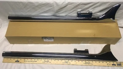 Silenciadores cola de pez recta Vtwin Wyatt Gatling 33" para Harley Touring FL 1995-16 Foto 1 de 4